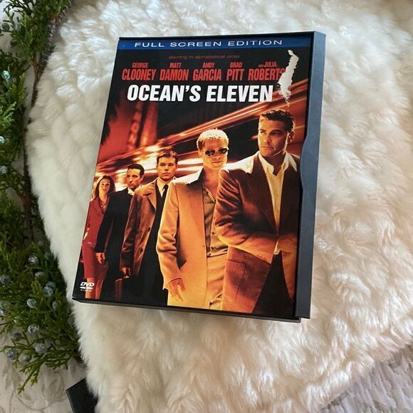Oceans Eleven DVD   - Picture 1 of 4